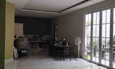 Rumah Cantik  Baru Renovasi Luas 355 m2 di Bekasi Jaya Indah, Bekasi Timur