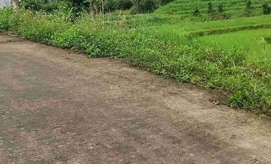 DI JUAL EX VILLA AREA WISATA PACET VIEW GUNUNG