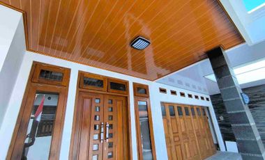 Rumah Mewah Baru Klasik di Sumber Dekat Manahan SOLO KOTA