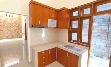 Rumah Mewah Baru Klasik di Sumber Dekat Manahan SOLO KOTA