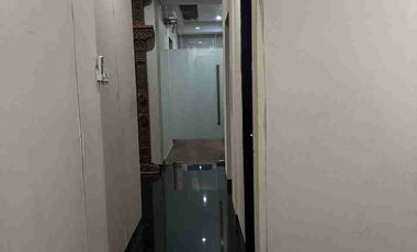 Kantor siap pakai 3lantai lokasi strategis pinggir jalan Anggrek loka raya
