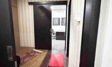 Kantor siap pakai 3lantai lokasi strategis pinggir jalan Anggrek loka raya