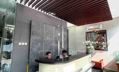 Kantor siap pakai 3lantai lokasi strategis pinggir jalan Anggrek loka raya