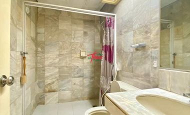 FOR LEASE: Luxurious 3-Bedroom Unit at Skyland Plaza, Makati!