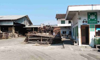 dijual gedung luas 5000mtr * 3 gedung Boyolali 1.7 ha