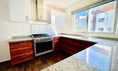 Departamento en Renta – Península, Santa Fe Juriquilla, Querétaro — $20,000 MXN con mantenimiento incluido