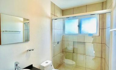 Departamento en Renta – Península, Santa Fe Juriquilla, Querétaro — $20,000 MXN con mantenimiento incluido