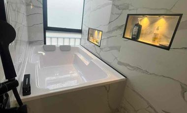 SE VENDE ESPECTACULAR CASA EN LA FLORIDA