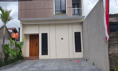 Rumah Murah 2 Lantai Di Utara Waterboom Jogja, Bisa KPR