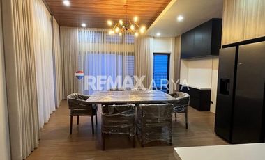 Spacious 5BR Pinewoods Home w/ Entertainment Rm & Garden