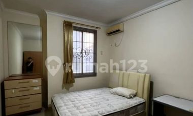 DISEWAkan cepat Rumah di Flamboyan Golf PIK