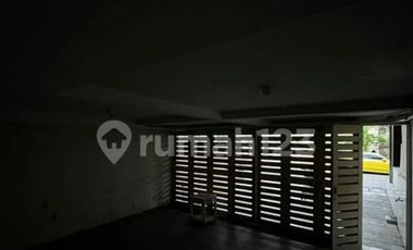 DISEWAkan cepat Rumah di Flamboyan Golf PIK