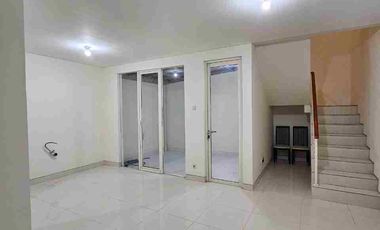 Disewakan Rumah Grand Pakuwon dekat Margomulyo