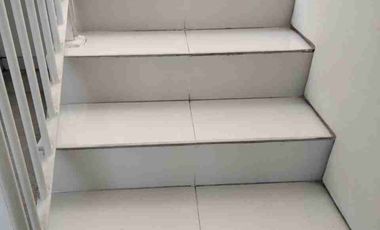 Disewakan Rumah Grand Pakuwon dekat Margomulyo