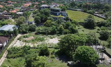 Dijual lahan murah lokasi villa. Posisi lahan hook bagus untuk dibuat menjadi beberapa villa