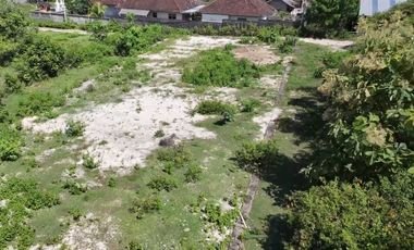 Dijual lahan murah lokasi villa. Posisi lahan hook bagus untuk dibuat menjadi beberapa villa