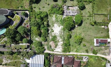 Dijual lahan murah lokasi villa. Posisi lahan hook bagus untuk dibuat menjadi beberapa villa