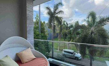 Rumah Mewah Full Furnish Lantai Marmer Graha Family dekat Pakuwon Mall Citraland