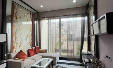 Rumah Mewah Full Furnish Lantai Marmer Graha Family dekat Pakuwon Mall Citraland