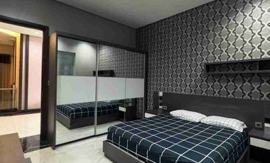 Rumah Mewah Full Furnish Lantai Marmer Graha Family dekat Pakuwon Mall Citraland