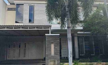 Rumah Mewah Full Furnish Lantai Marmer Graha Family dekat Pakuwon Mall Citraland