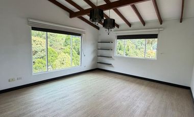 CASA EN VALLES DE LA ALHAMBRA