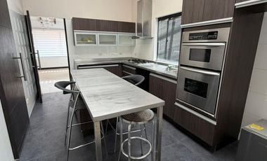 CASA EN VALLES DE LA ALHAMBRA