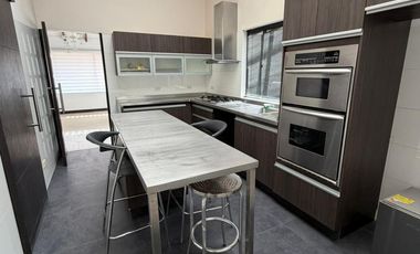 CASA EN VALLES DE LA ALHAMBRA