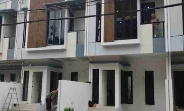 RUMAH DI JUAL MEWAH NAN CANTIK DEKAT TOL CEMPAKA PUTIH JAKARTA PUSAT