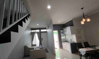 RUMAH DI JUAL MEWAH NAN CANTIK DEKAT TOL CEMPAKA PUTIH JAKARTA PUSAT