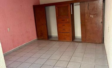 VENTA DE CASA EN VISTA HERMOSA SUR MUY AMPLIA