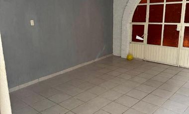 VENTA DE CASA EN VISTA HERMOSA SUR MUY AMPLIA