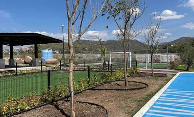 CASA NUEVA EN RENTA ZONA SUR DE LEÓN , a lado del colegio SUBIRÉ