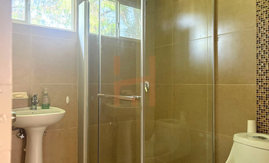 Propiedad comercial de renta en Tumbaco sector La Cerámica, estratégica ubicación sobre la Ruta Viva, ideal para negocio como Spa, restaurantes.