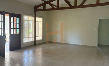 Propiedad comercial de renta en Tumbaco sector La Cerámica, estratégica ubicación sobre la Ruta Viva, ideal para negocio como Spa, restaurantes.