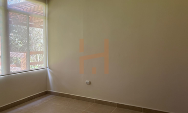 Propiedad comercial de renta en Tumbaco sector La Cerámica, estratégica ubicación sobre la Ruta Viva, ideal para negocio como Spa, restaurantes.