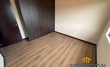 🏡 ¡Oportunidad única en Medio Ejido, Cuenca!