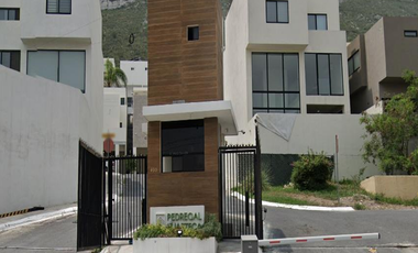 ¡¡GRAN OPORTUNIDAD DE ADQUIRIR CASA DE REMATE BANCARIO!!, (SOLO CON RECURSOS PROPIOS).