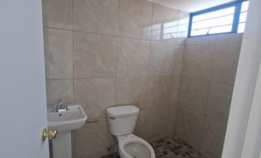 CASA EN VENTA CON EXCELENTE UBICACIÓN