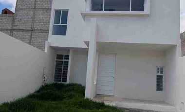 SE VENDE CASA, SOBRE AVENIDA EN PACHUCA, HIDALGO