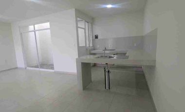 SE VENDE CASA, SOBRE AVENIDA EN PACHUCA, HIDALGO