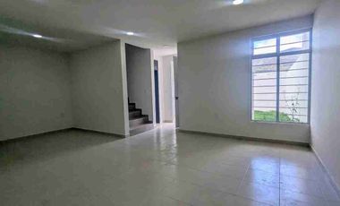 SE VENDE CASA, SOBRE AVENIDA EN PACHUCA, HIDALGO