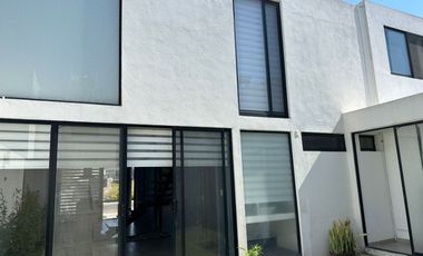 Casa tipo Loft con dos recámaras en Renta - Cañadas del Arroyo