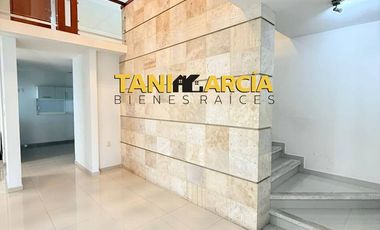 Vendo Amplia Casa en Fraccionamiento Privado Los Cedros en Córdoba.