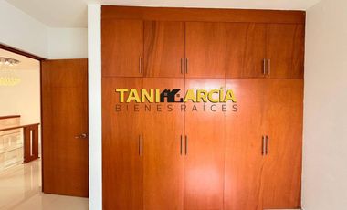 Vendo Amplia Casa en Fraccionamiento Privado Los Cedros en Córdoba.