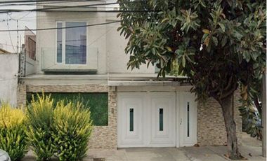 CASA EN VENTA EN HELIOPOLIS # 107, CLAVERIA, AZCAPOTZALCO, CDMX.