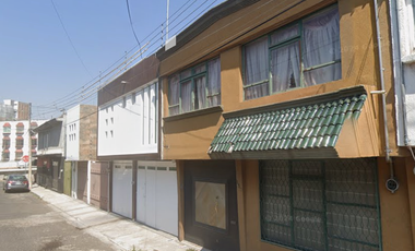 ¡¡GRAN OPORTUNIDAD DE ADQUIRIR CASA DE REMATE BANCARIO!!, (SOLO CON RECURSOS PROPIOS).