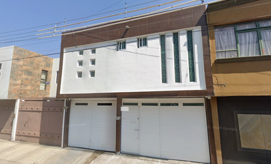 ¡¡GRAN OPORTUNIDAD DE ADQUIRIR CASA DE REMATE BANCARIO!!, (SOLO CON RECURSOS PROPIOS).