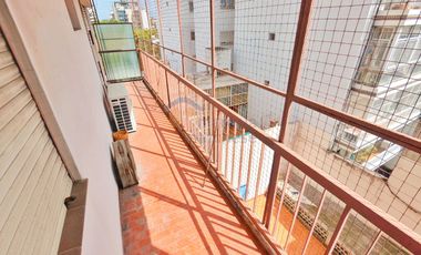 Amplio Depto. 4 Amb. con Balcón Corrido + Lavadero Indep. + 2 Toilette