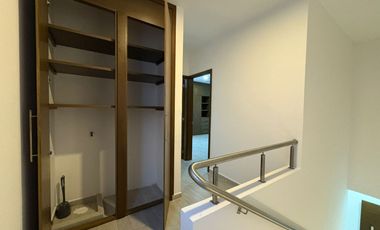 VENDO CASA EN LOMAS DEL DORADO, CERCA DE DORADO PARK